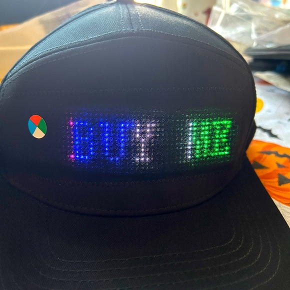 Magic Digital Display Hat - Picture 1 of 3